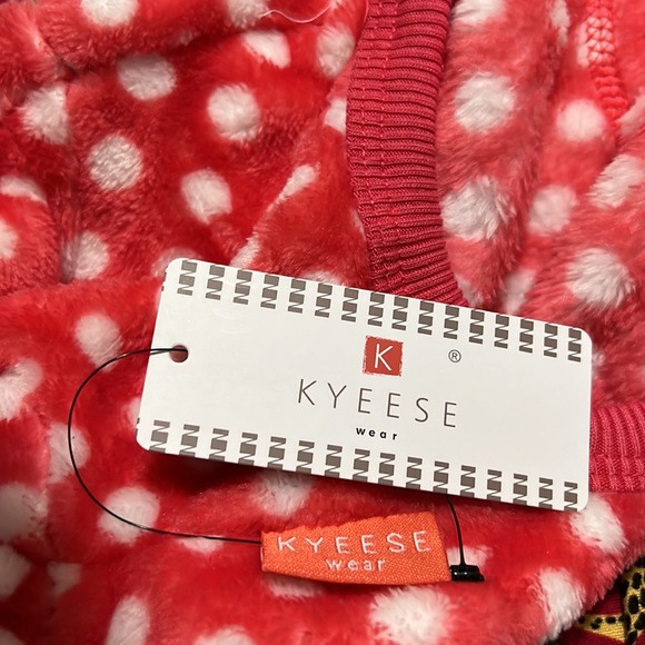 NWT KYEESE Dog Pajamas Polka Dot Size Medium Polka dot onesie Very soft Comfy - Picture 13 of 13